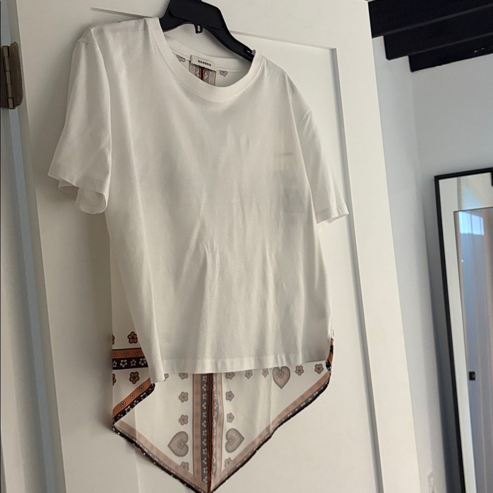 NWT Sandro White Short Sleeve cotton T- shirt front with Patterned fabric back.